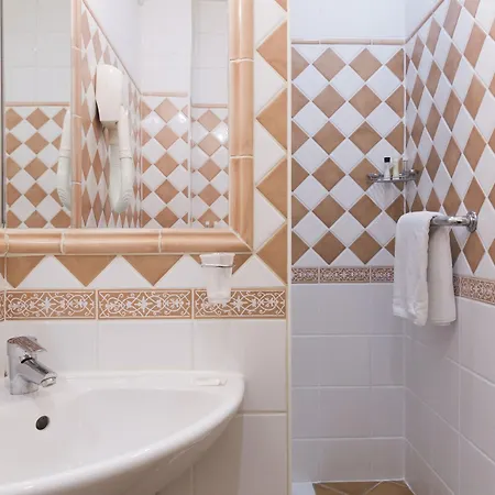 Hotel Mogador París